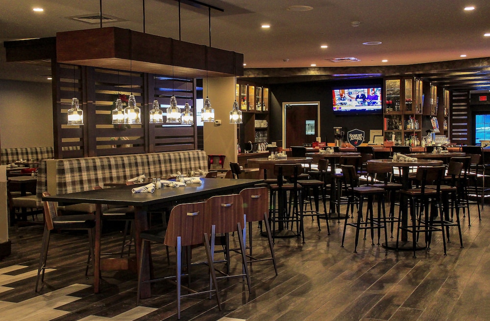 Delta Hotels by Marriott Burlington - photo 20