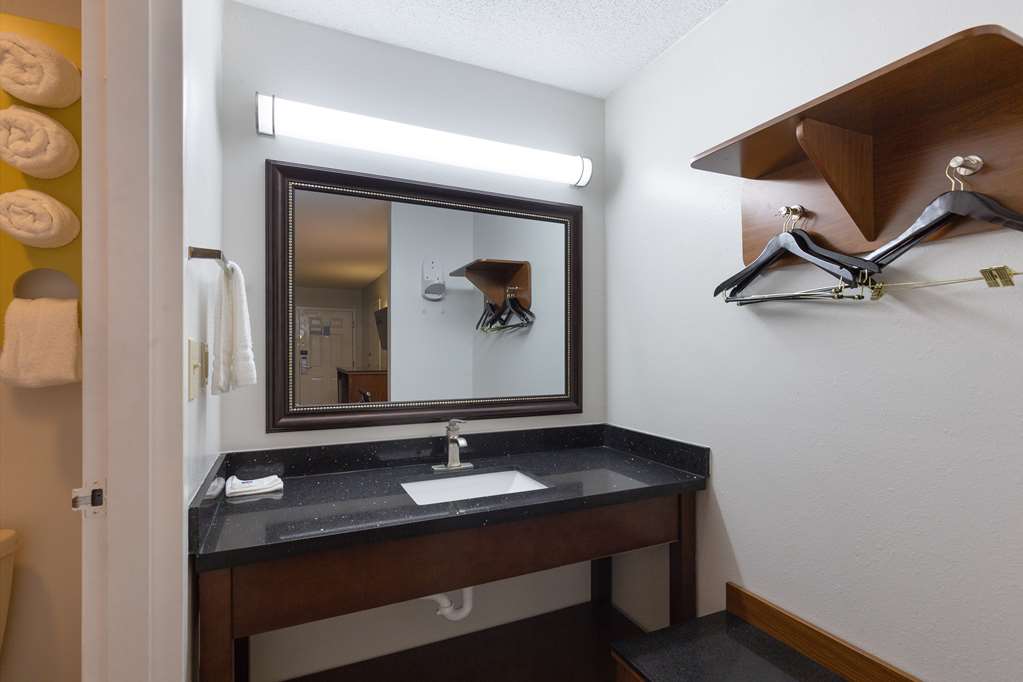 Motel 6 Albany GA - photo 24