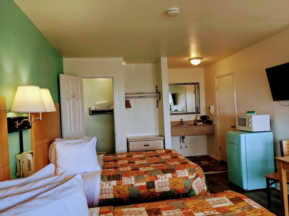 Seahorse Inn and Cottages - photo 6
