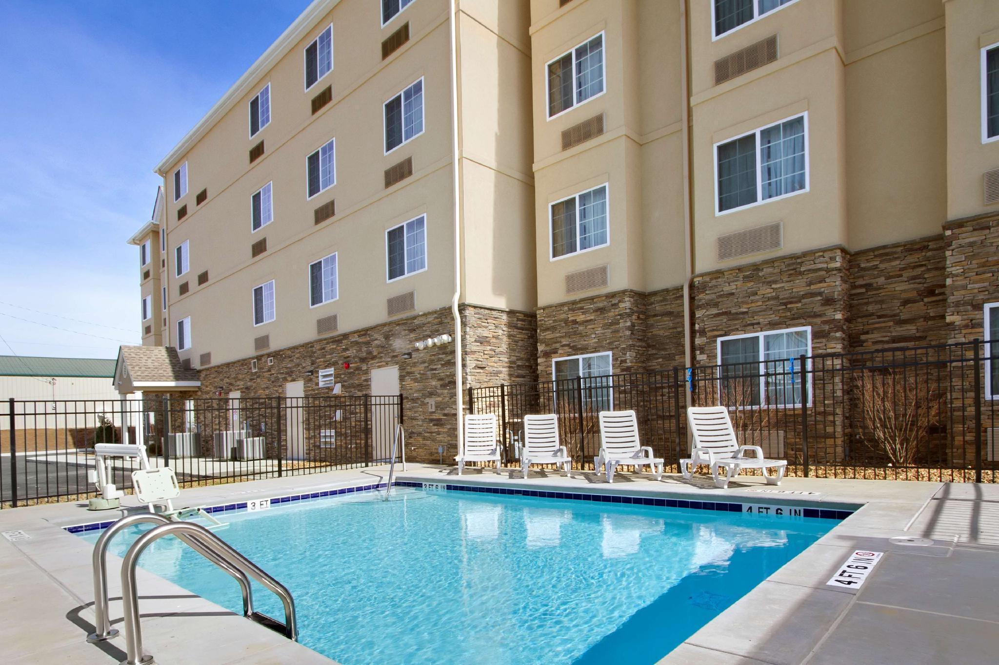 Microtel Inn & Suites by Wyndham Shelbyville - photo 16