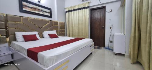Luxury one Bedroom studio Apartment with Kitchen Gulistan Johar — 4-Star Luxury Hotel in Karachi, Pakistan