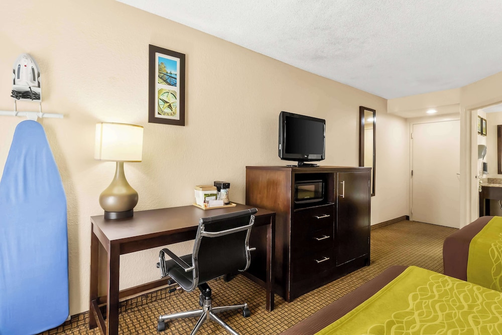 Sonesta Essential NW Houston - photo 13
