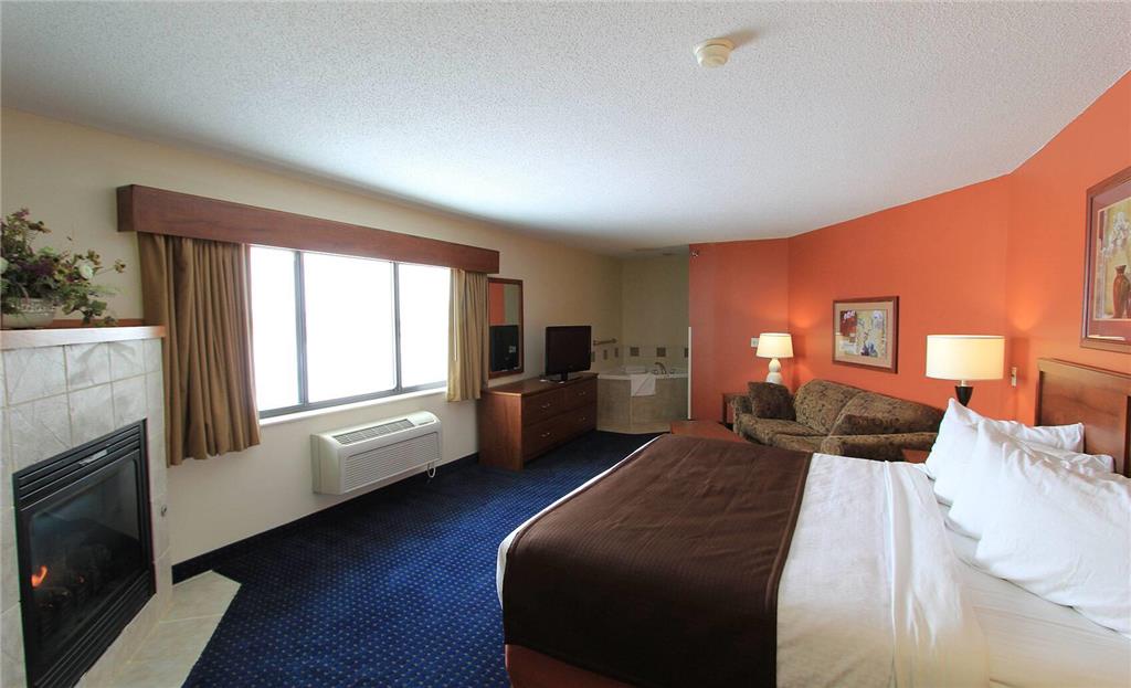 AmericInn by Wyndham Cedar Rapids Airport - photo 26