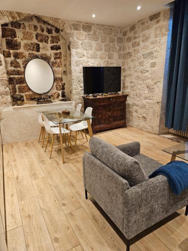 Le Beffroi — hotel in Tournon-Saint-Martin
