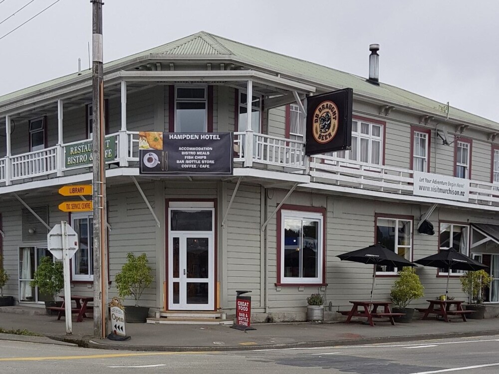 Hampden Hotel - last minute hotel in Unknown City