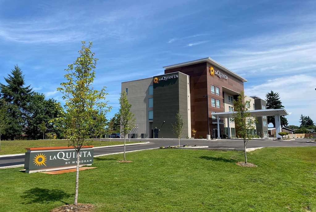 La Quinta Inn & Suites by Wyndham Centralia — Centralia — photo 3