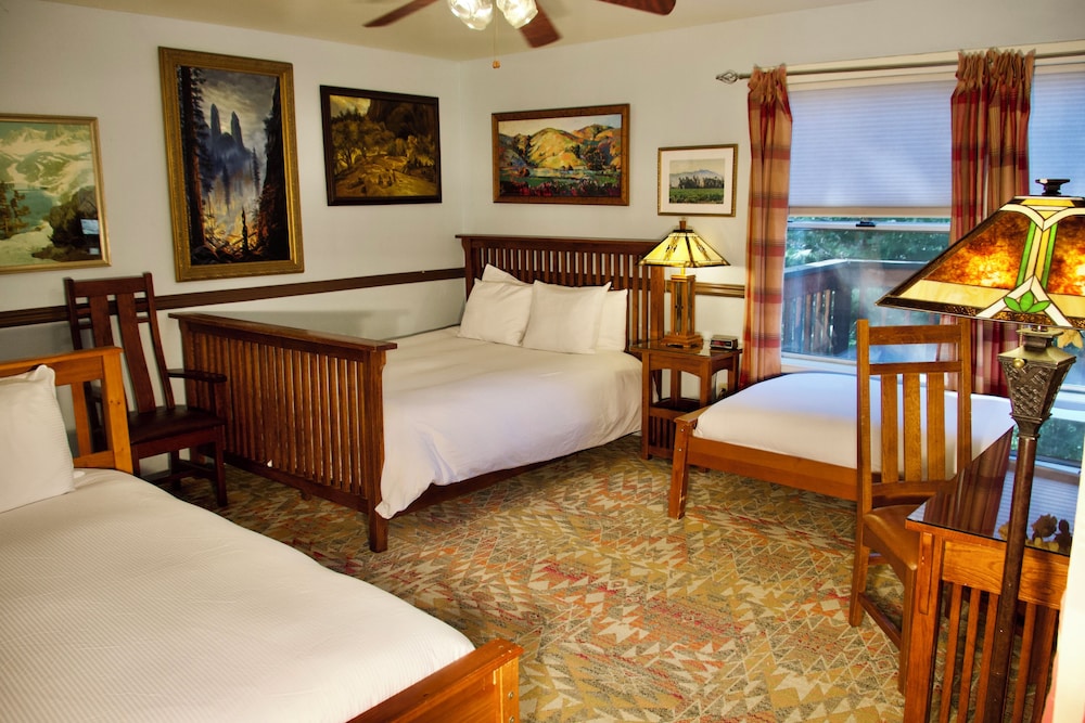 Yosemite Bug Rustic Mountain Resort - photo 7