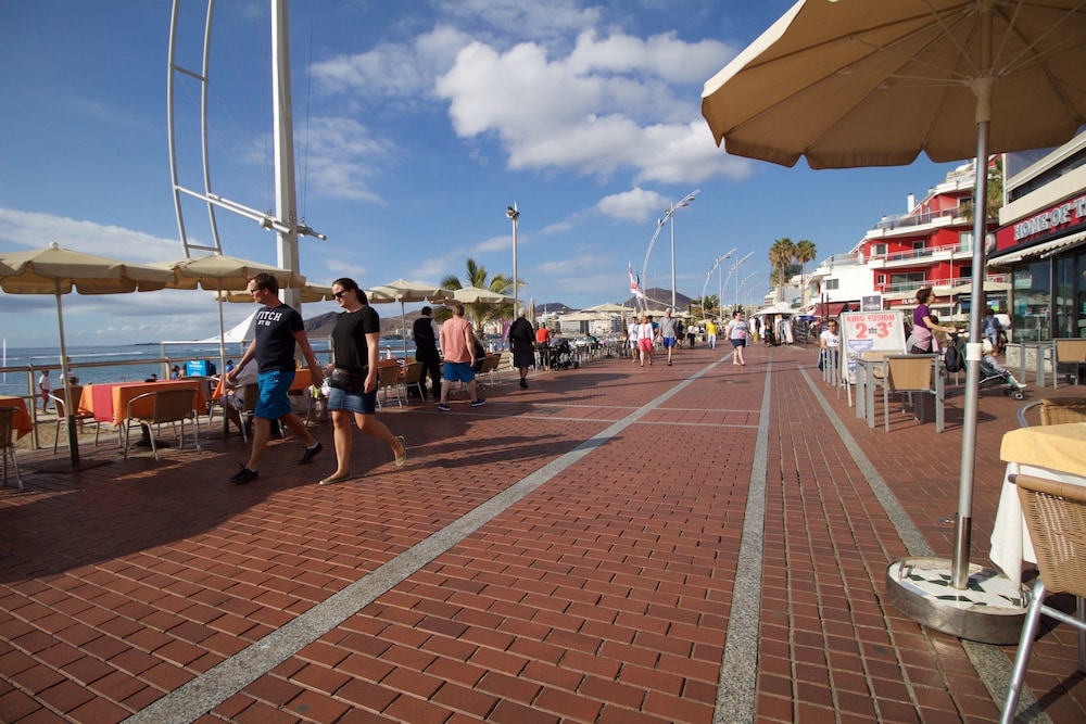 Rosamar 404 in Las Palmas De Gran Canaria, Spain