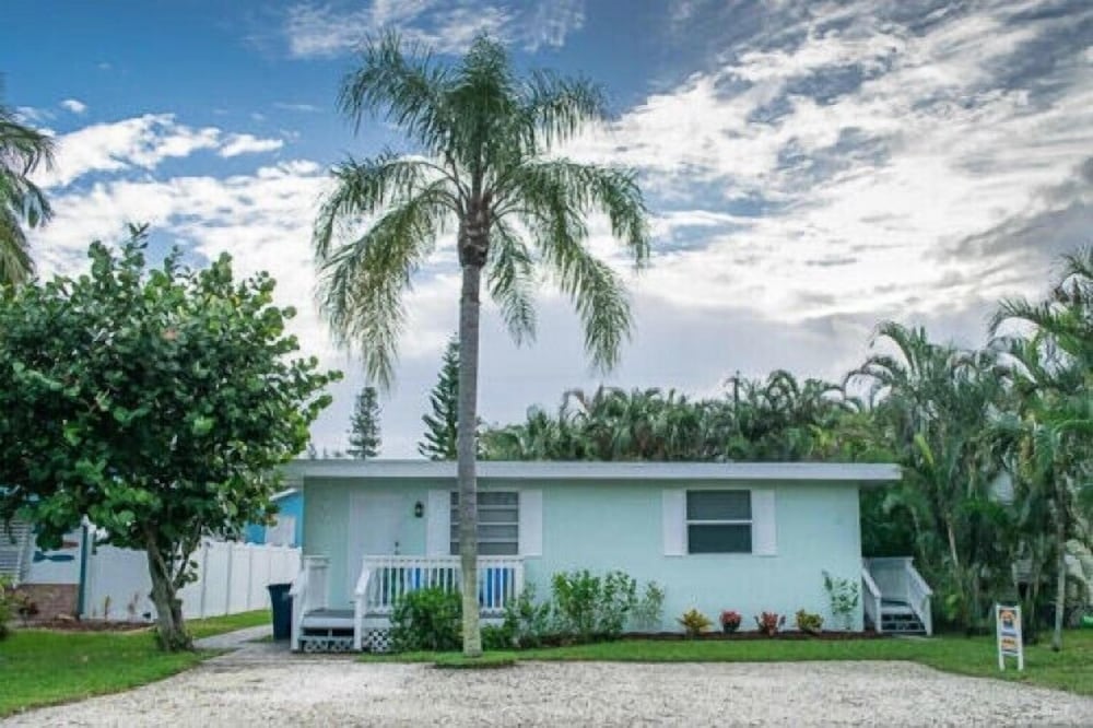 138 140 Delmar Genny's Landing Fort Myers Beach - photo 17