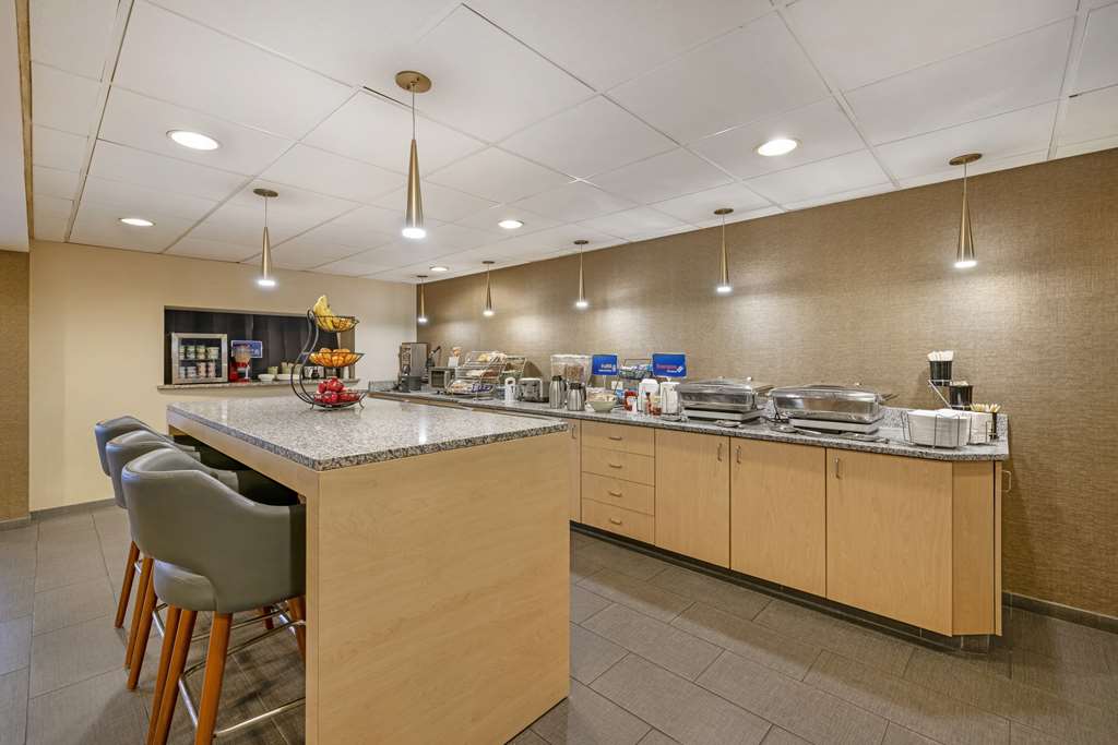 Best Western on the Avenue - photo 3