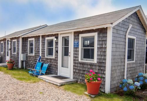 Truro Beach Cottages - photo 84