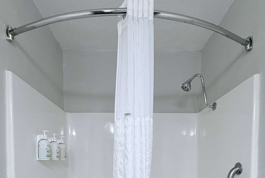 La Quinta Inn & Suites by Wyndham Orlando Universal area - photo 36