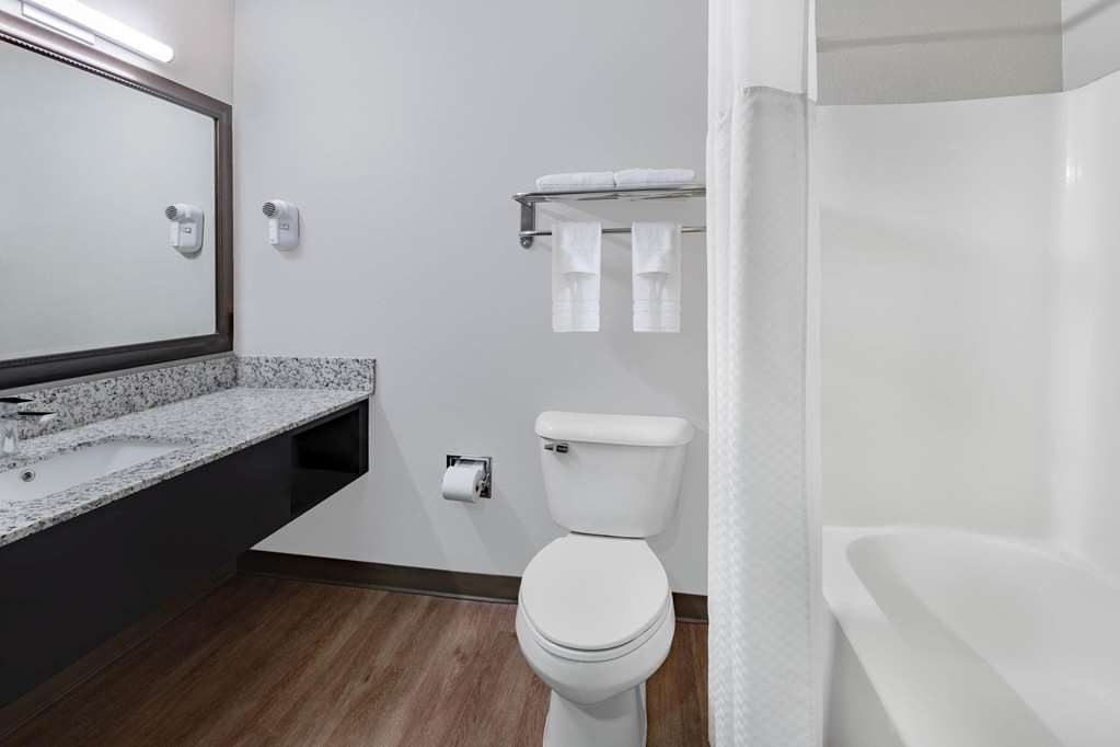 Days Inn by Wyndham Bernalillo - photo 20