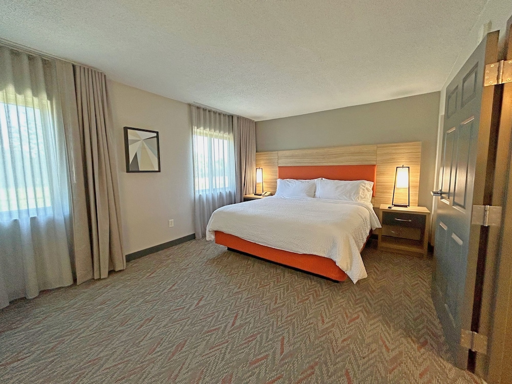 Candlewood Suites Indianapolis Downtown Medical District by IHG - photo 12
