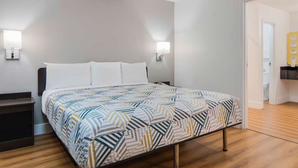 Motel 6 Addison TX Dallas - photo 10