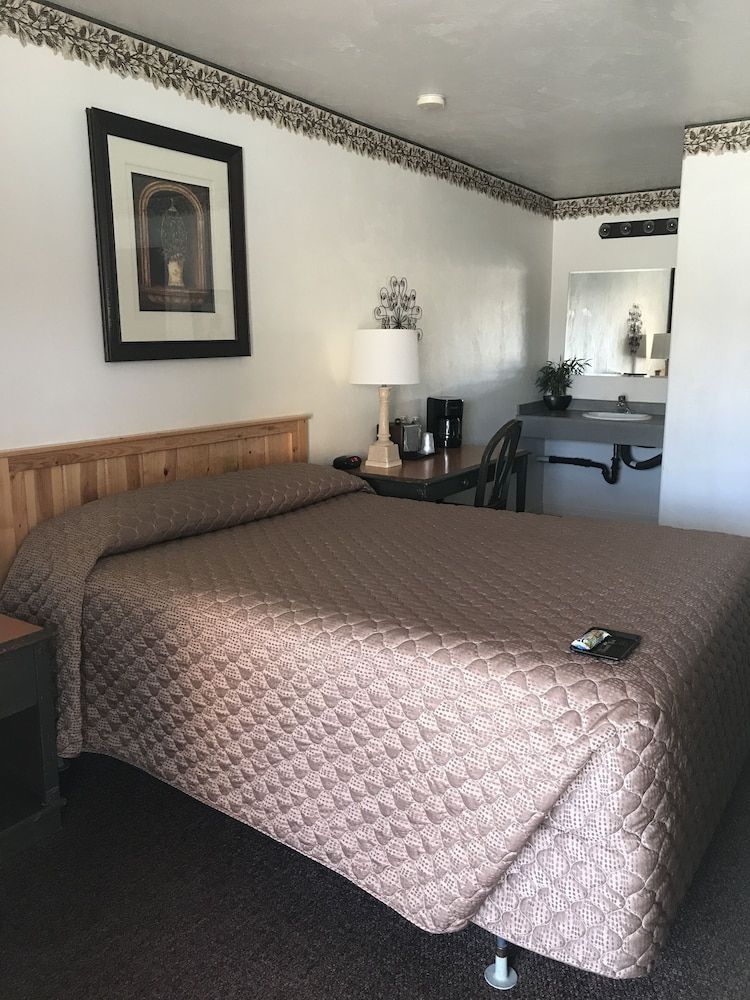 Rustic Inn Motel - photo 26