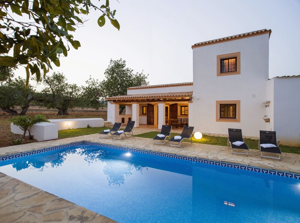 Can Cama — 4-Star Luxury Hotel in Santa Eularia Des Riu, Spain