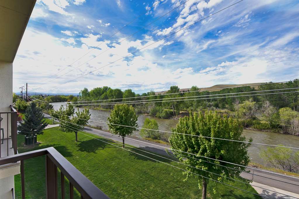 Oxford Suites Yakima - photo 5