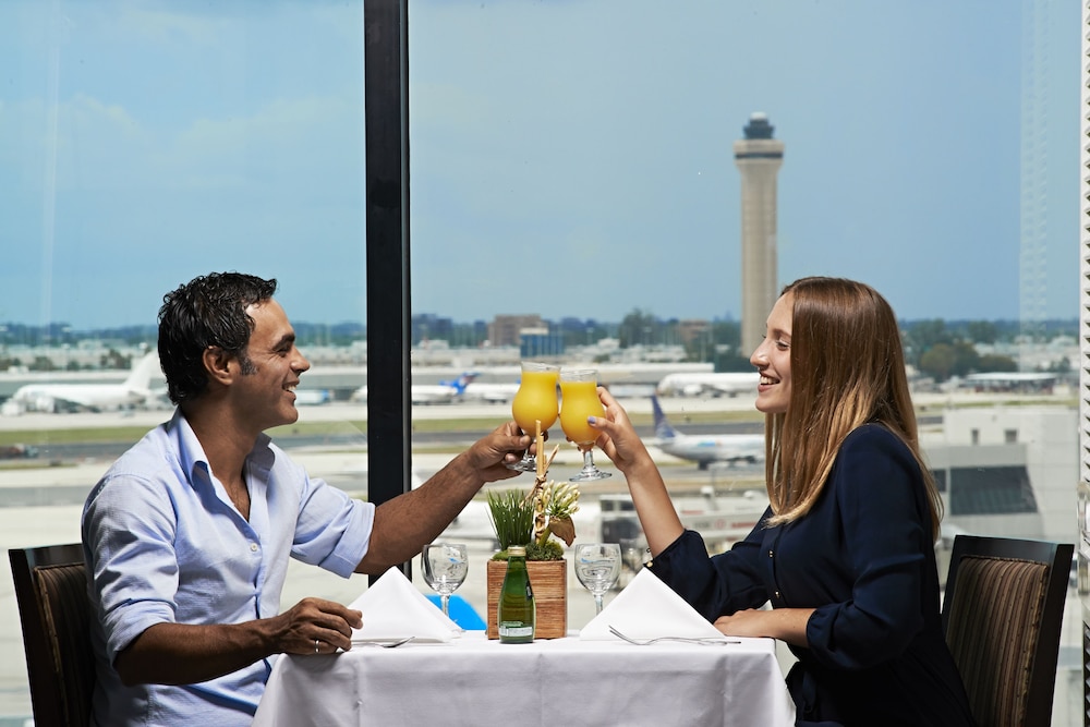 Miami International Airport Hotel - photo 15