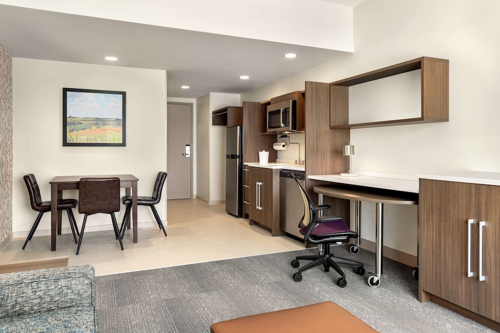 Home2 Suites by Hilton Leesburg - photo 10