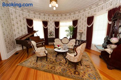 Captain Henderson House - photo 48