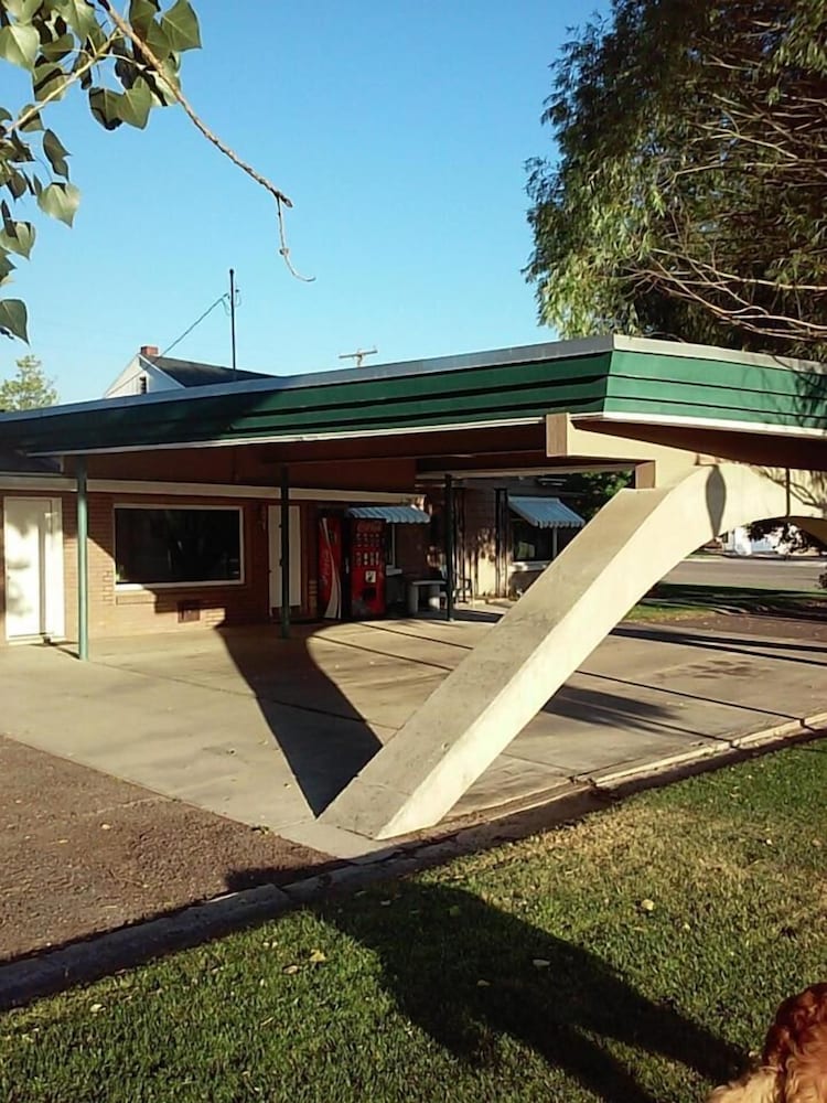 Gunnison Inn - photo 2