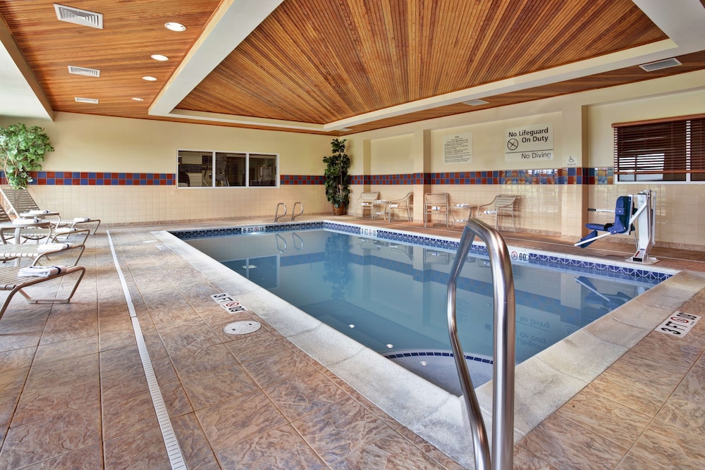 Hampton Inn Rutland - photo 41