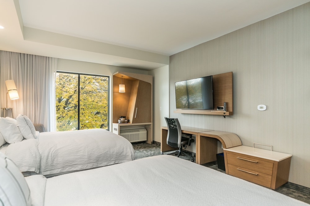 Courtyard by Marriott West Springfield - photo 4