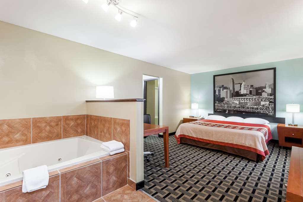 Super 8 by Wyndham Eddyville Kuttawa - photo 36