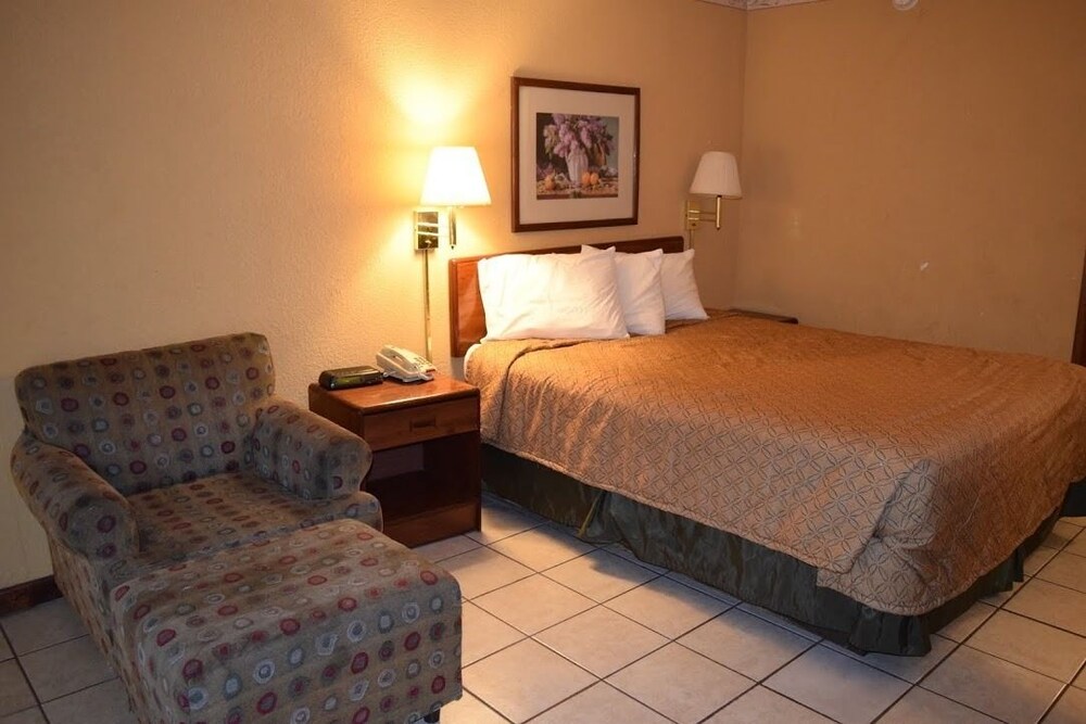 Selma Hotel - photo 9