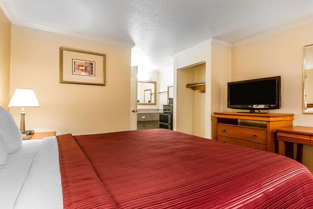 Quality Inn And Suites Gilroy - photo 16
