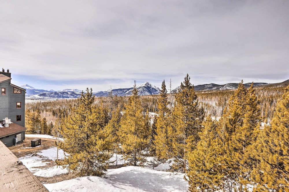 Private Balcony and Resort Perks Silverthorne Condo - photo 10
