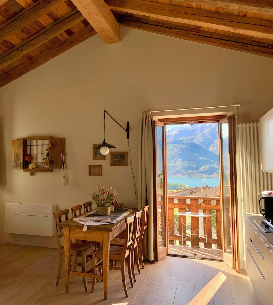 Alle Macine Molino Maufet — 4-Star Luxury Hotel in Colico Piano, Italy
