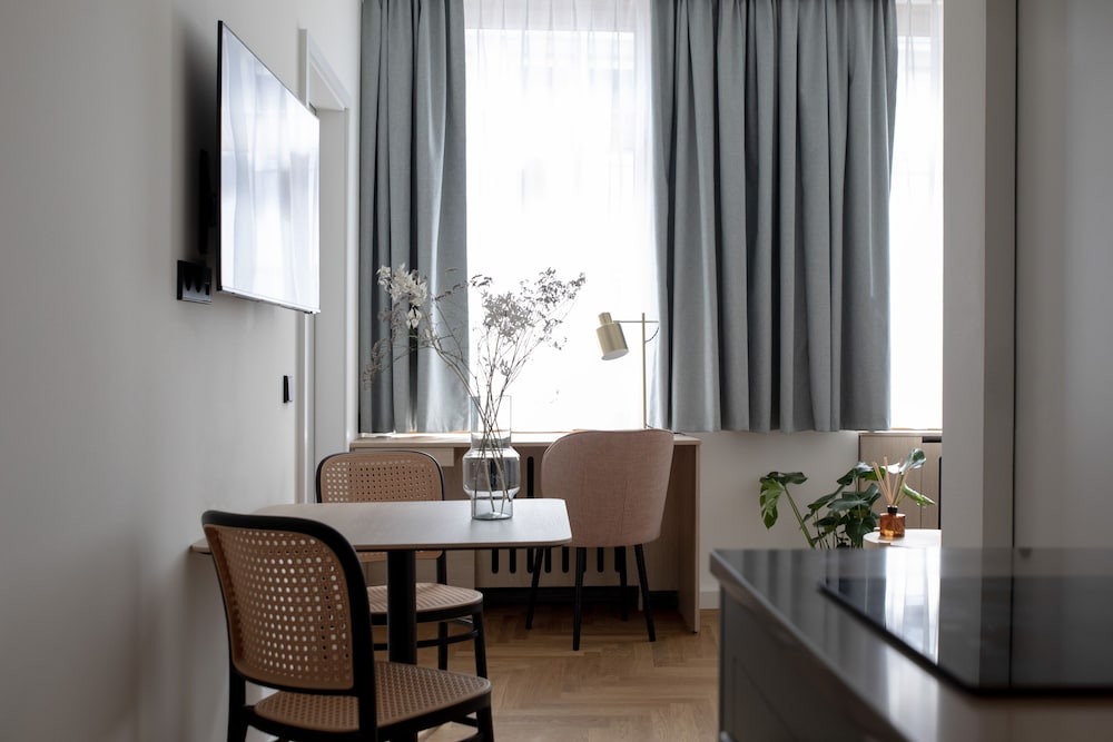 Bob W Bonn Zentrum — Bonn — photo 5