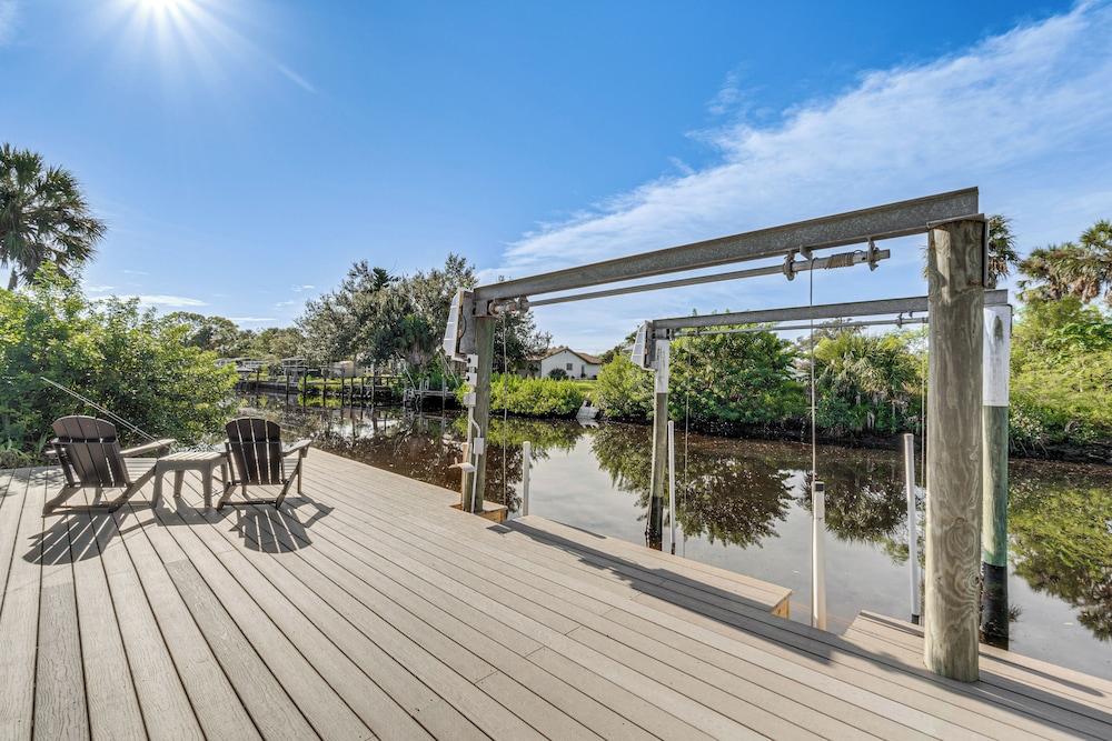 Private Pool & Dock: Relaxing Port Charlotte Oasis in Port Charlotte, United States