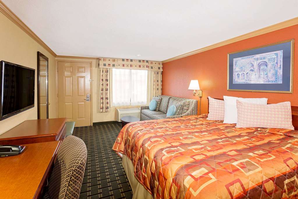 Knights Inn Port Charlotte - photo 6