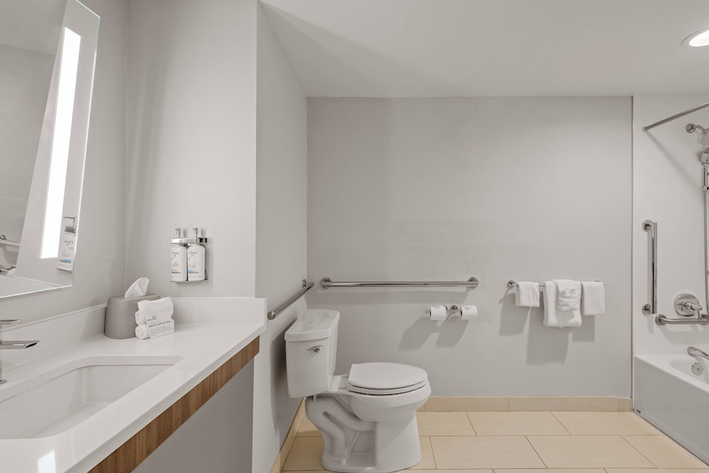 Holiday Inn Express Hershey Harrisburg Area by IHG - photo 36