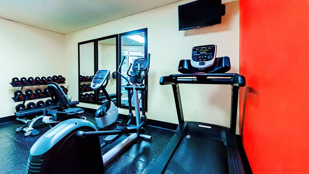 Country Inn & Suites by Radisson Appleton Airport Fox River Mall Area - photo 10