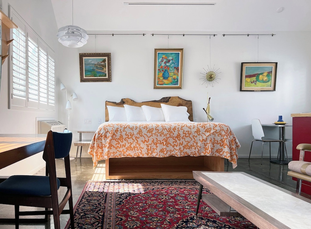 The Astro - featured photo