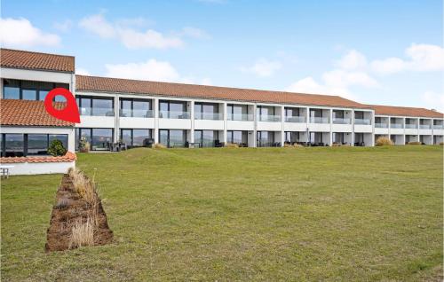 4 Bedroom Beautiful Home In Ebeltoft — 4-Star Luxury Hotel in Ebeltoft, Denmark