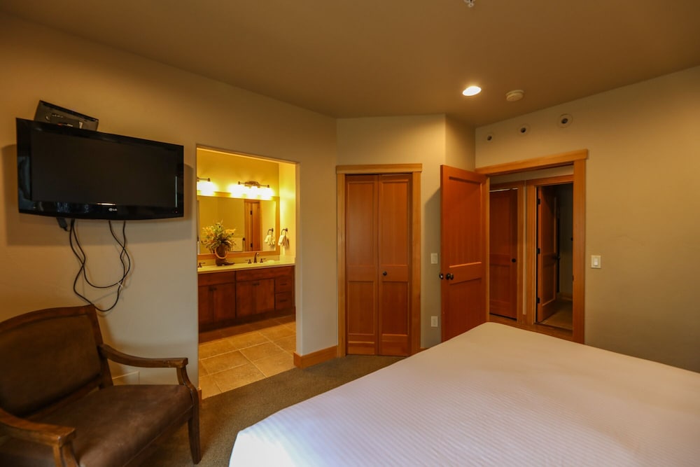 Meadow Lake Resort & Condos - photo 15