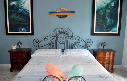 Arte' Rooms Nel Cuore di Siracusa — 4-Star Luxury Hotel in Siracusa, Italy