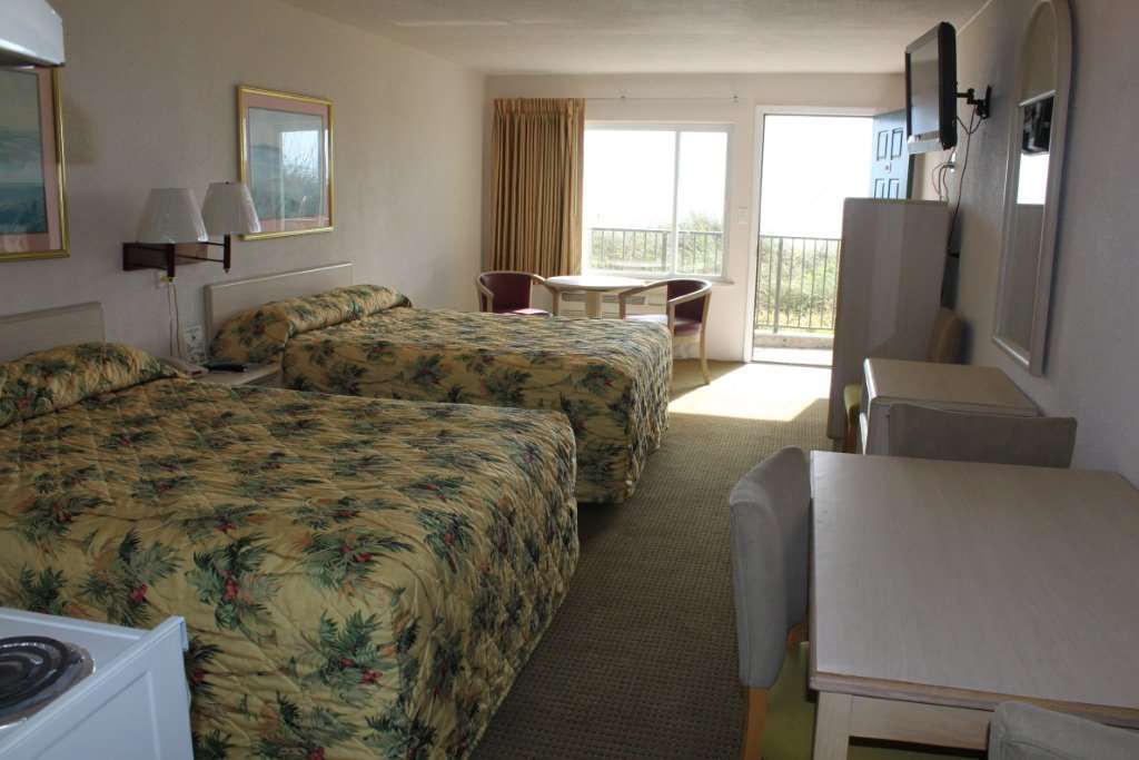 The Flamingo Hotel and Tower - photo 25