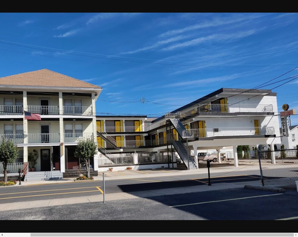 Sunflower Motel in Wildwood, United States