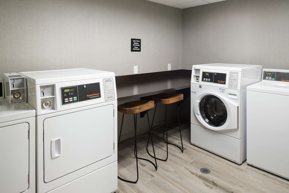 Hampton Inn Los Angeles Santa Clarita - photo 26