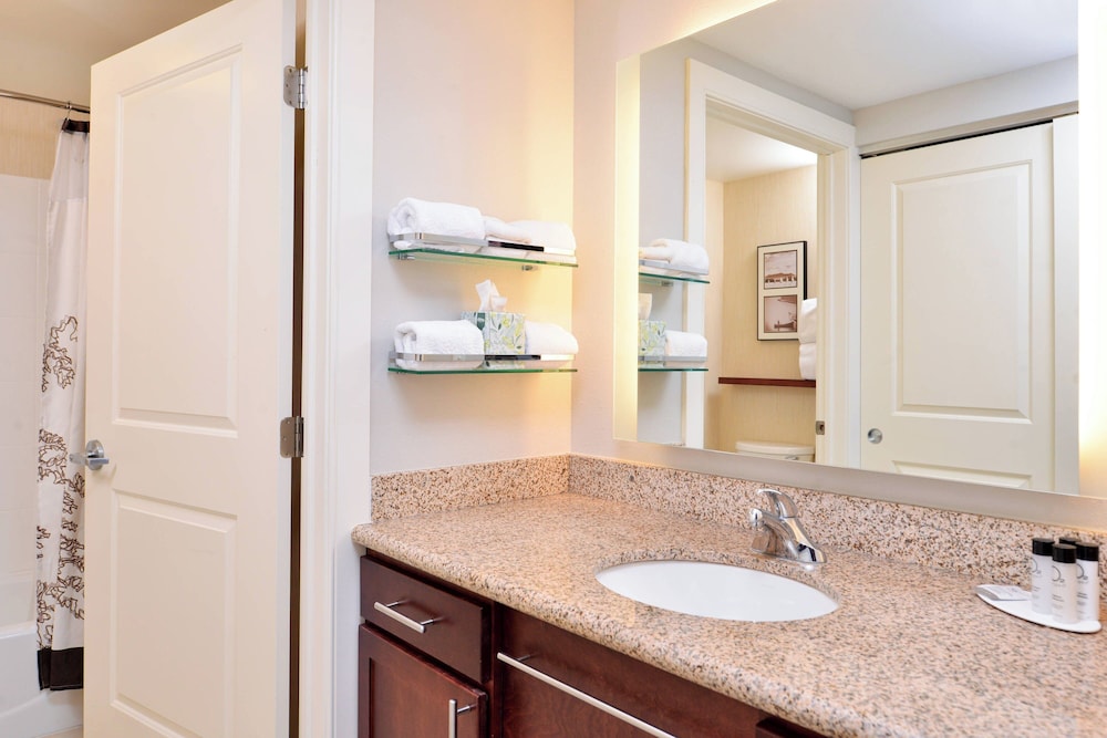 Residence Inn by Marriott Coralville - photo 21