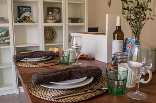 Farm Lodges Olive Casa Jacaranda — 4-Star Luxury Hotel in Moncarapacho, Portugal