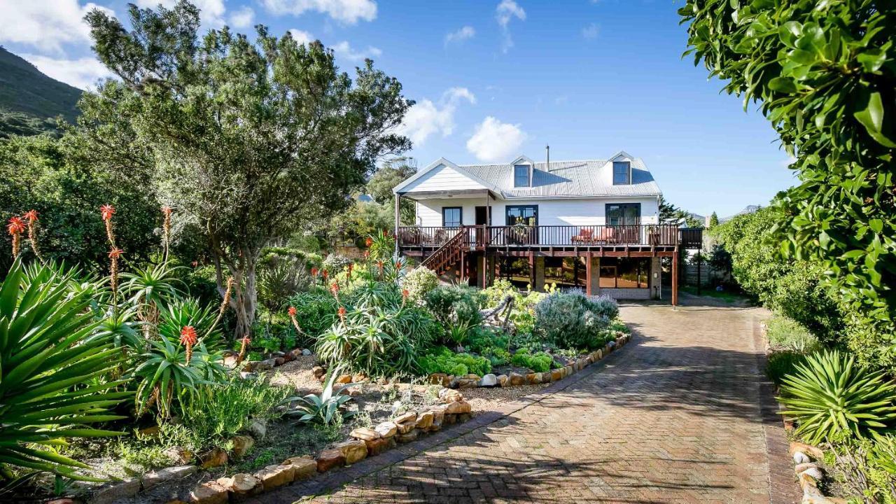 Cape Select Hospitality Solutions — 4-Star Luxury Hotel in Noordhoek, South Africa
