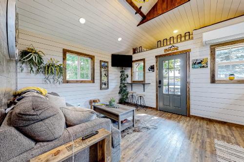 The Montclair Drive Delight — 4-Star Luxury Hotel in Kalispell, United States