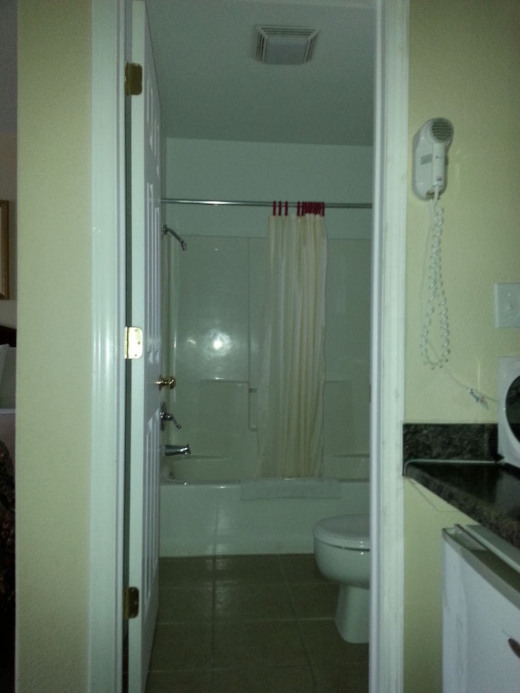 Homestead Motel - photo 31